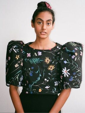 DAUPHINETTE Bleeding Hearts Linen Floral Bishop Sleeve Top Size 8